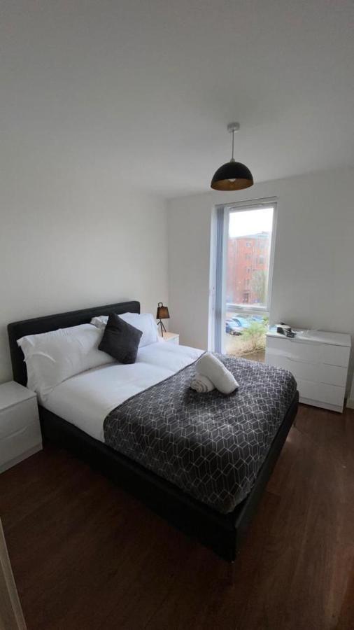 3 Bed Central Apartment *Free Parking On Site* Mánchester Exterior foto